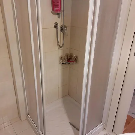 Deluxe Appartament 100 M² For 4 People Near Racetrack アパート イーモラ